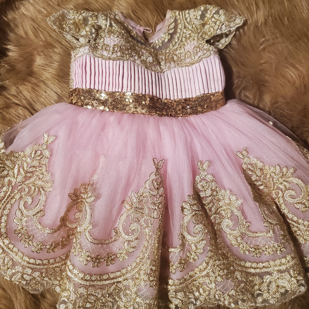 Adaziza dress